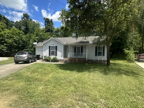 1717 Westerwald Dr, Murfreesboro, TN 37127