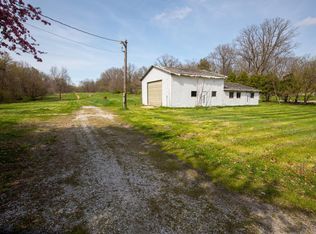 998 E Olson Rd, Rochester, IN 46975