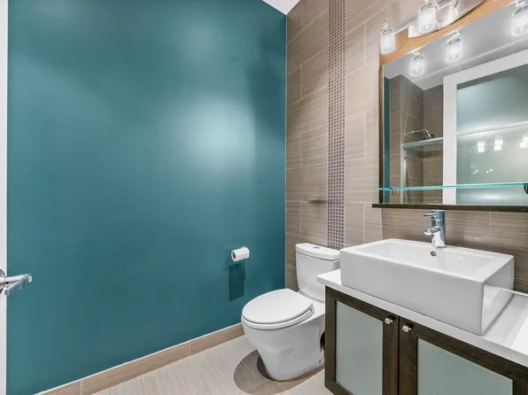 650 Montgomery Street image 9 of 47