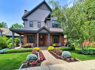 13 Oak Ridge Blvd, Saratoga Springs, NY 12866