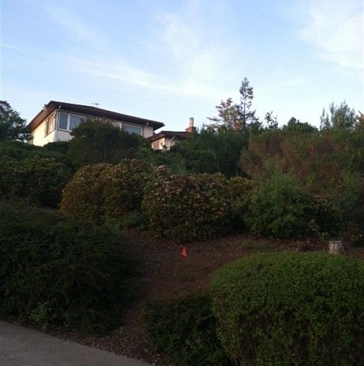 2nd image of 848 Navaronne Way