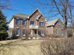 4826 Darlene Ct, Long Grove, IL 60047