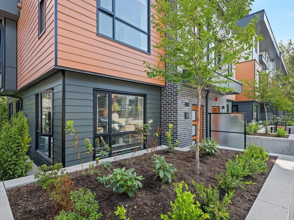 20926 83rd Ave #8, Langley, BC V2Y 1Y9