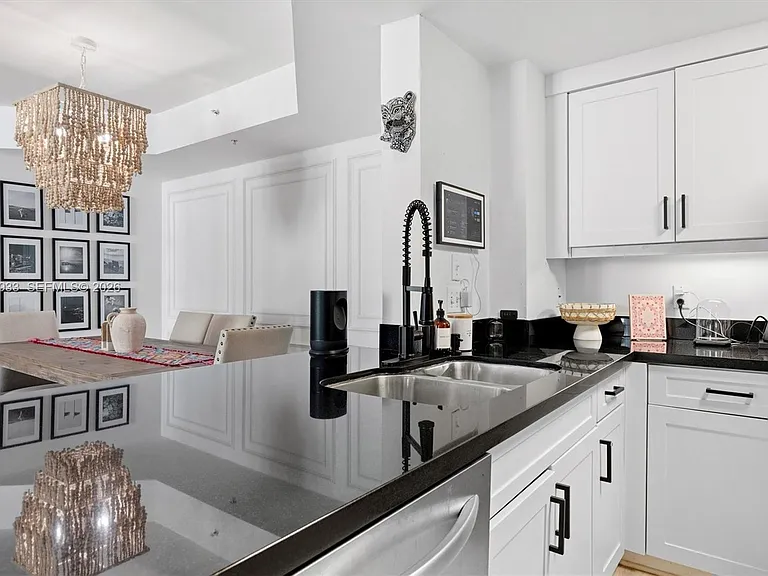 701 Brickell Key Blvd #1106 — Photo 40