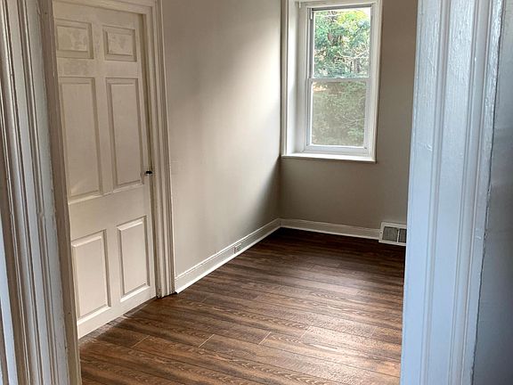 Living room. New paint. New floor