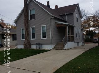 2216 Harriet St, Racine, WI 53404