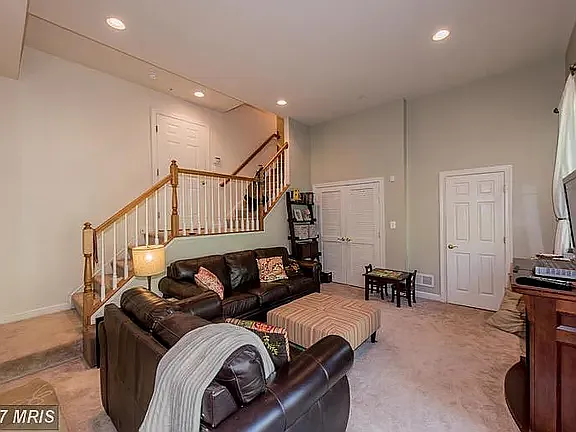3903 Madison Park Ln — Photo 7