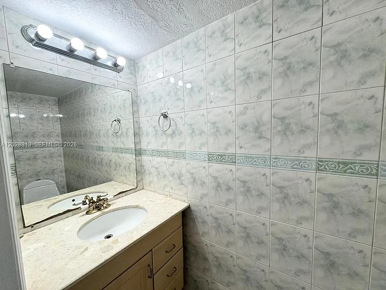 8600 SW 109th Ave #4-202 — Photo 14