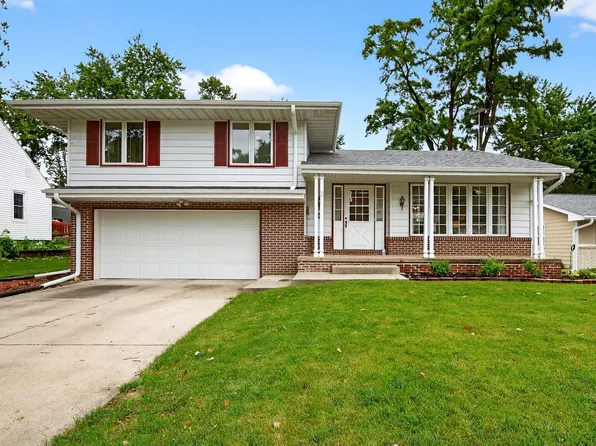 3206 48th St, Des Moines, IA 50310