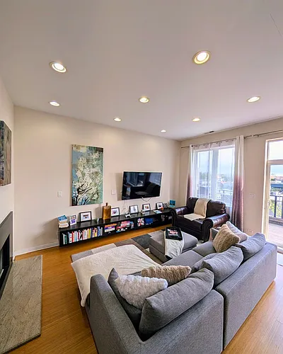 2642 W Chicago Ave #4 Photo 1