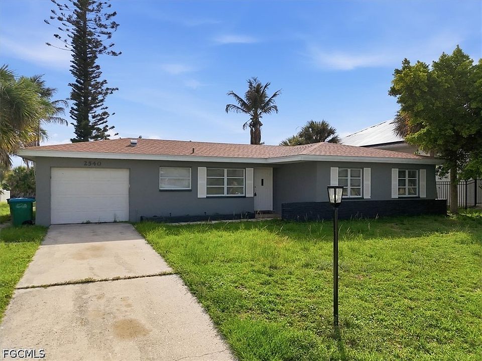 1st image of 2540 SE 25th Ave