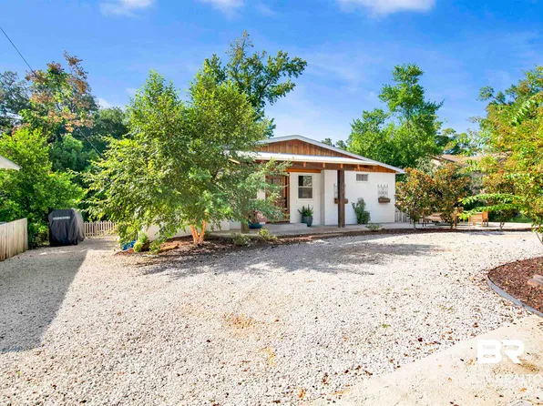 358 Kumquat St, Fairhope, AL 36532