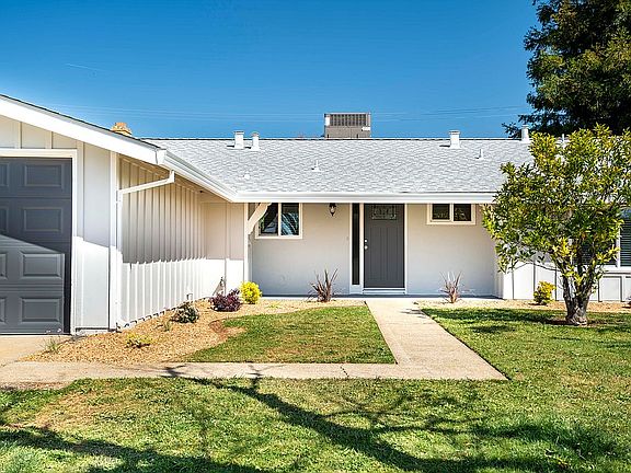 2nd image of 9477 Lake Natoma Dr