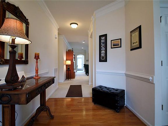 2nd image of 217 Heritage Hill Dr