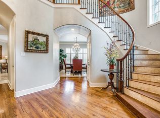 15 Cochran Oaks Ln, Dallas, TX 75220