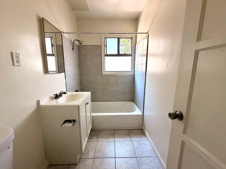 1213 E Ocean Blvd #3 — Photo 22