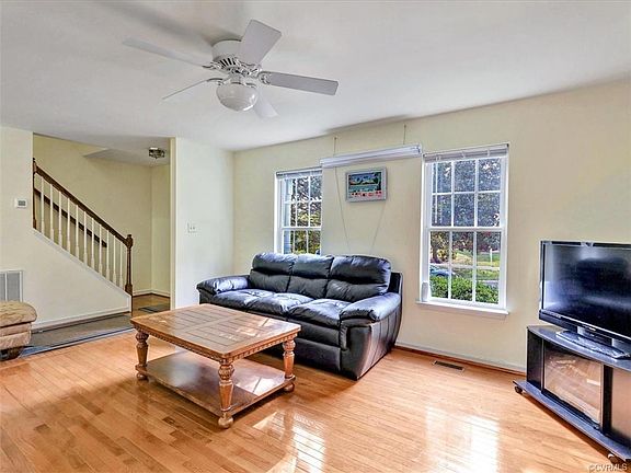3rd image of 1704 Ashcliff Way