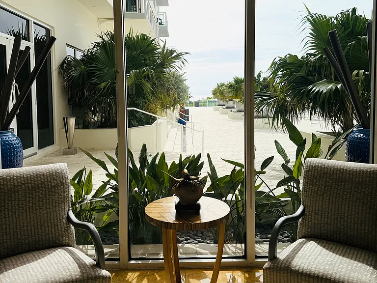 6917 Collins Ave #411 — Photo 27