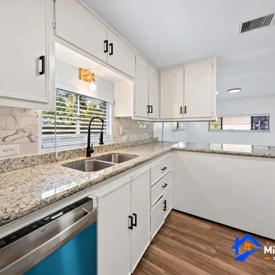 303 Cherry Creek Rd | 3 Bedrooms in Dayton | Allegiant — Photo 2