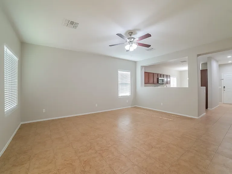19284 W Woodlands Ave — Photo 4