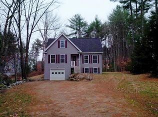 16 Davis Dr, Center Barnstead, NH 03225