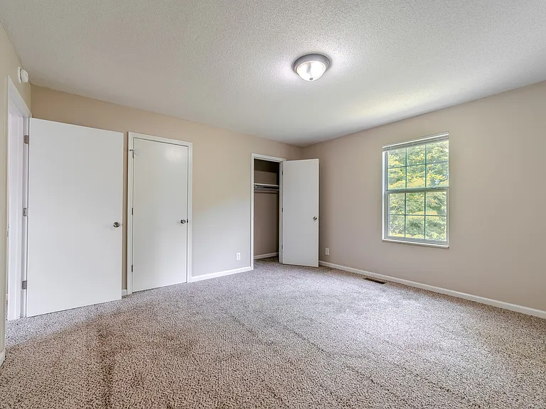 1711 Baltimore Dr #B — Photo 6