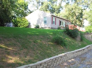 410 Ringwood Rd, McHenry, IL 60051