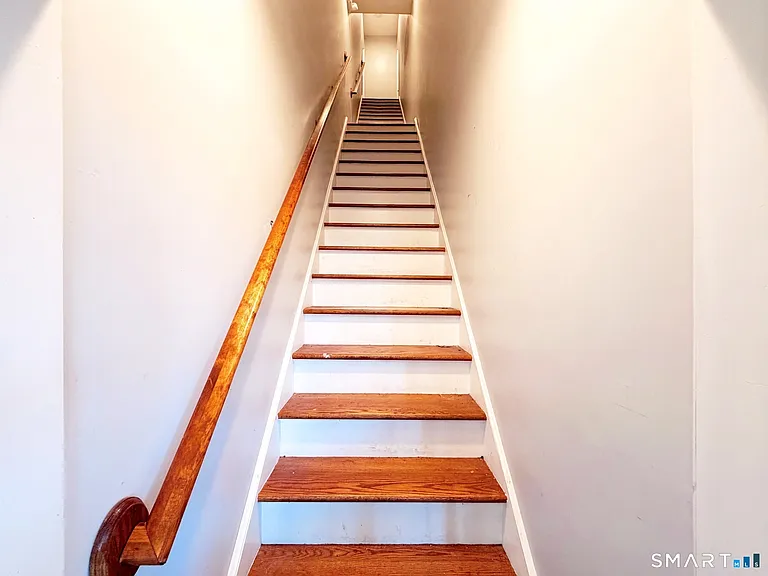 310 Alden Ave #B — Photo 6