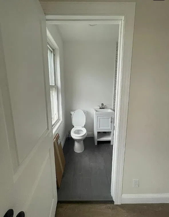 3 bed, 1600 sqft, $2,000 — Photo 1