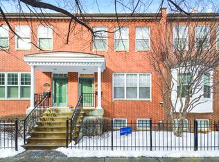 232 W Scott St, Chicago, IL 60610