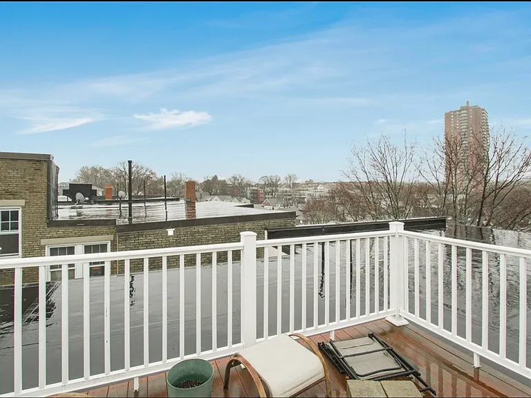 335 S Huntington Ave #9 — Photo 8