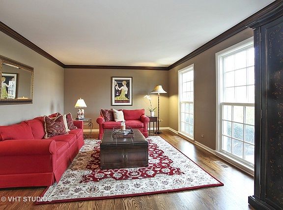 5th image of 2100 White Oak Dr