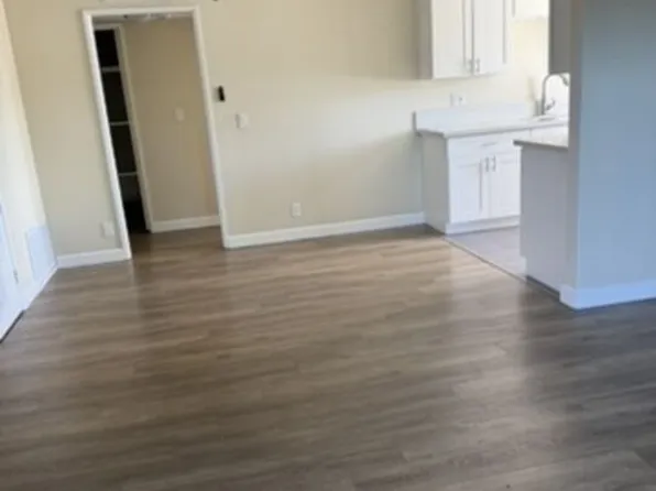 7504 Sepulveda Blvd, Van Nuys, CA 91405