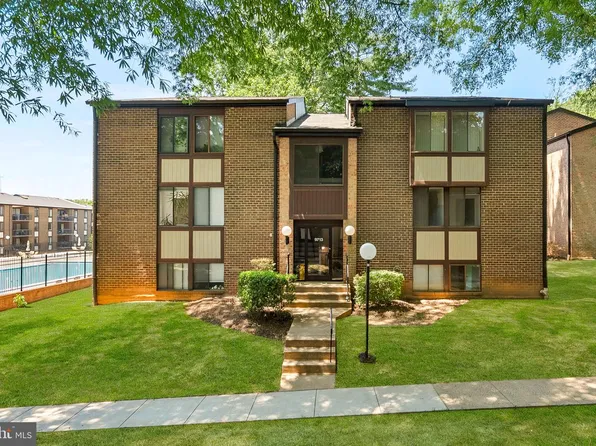 9713 Kings Crown Ct APT 2, Fairfax, VA 22031