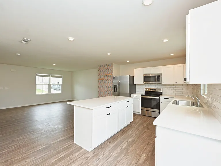 2161 Brokeshire Dr — Photo 20