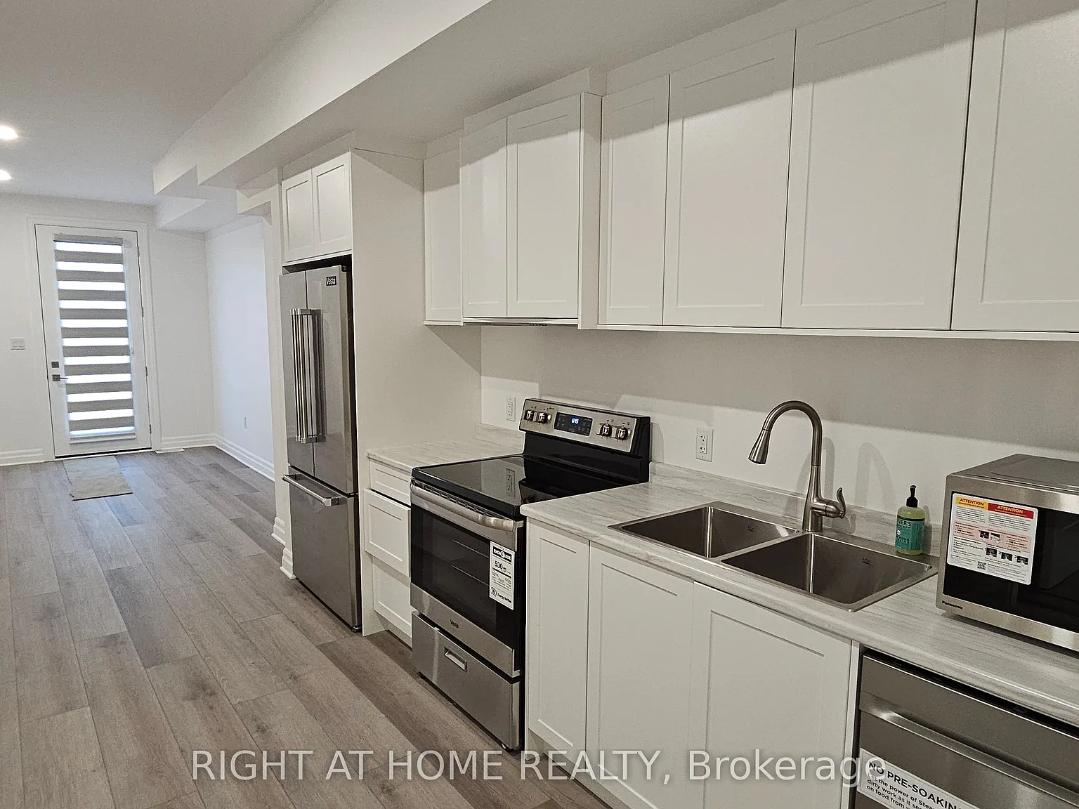 1 bed, $1,600 — Photo 4
