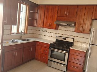 6919 225th St, Oakland Gardens, NY 11364