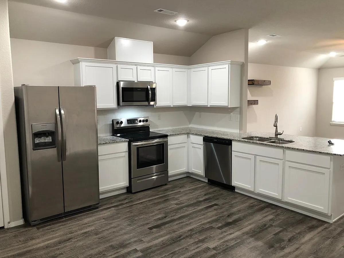 Building Photo - 1016 S Kingfisher Ln