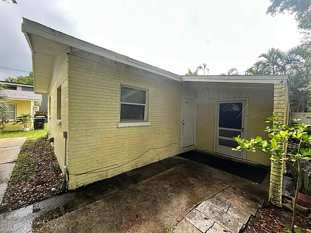 3 bed, 1190 sqft, $1,750 — Photo 2