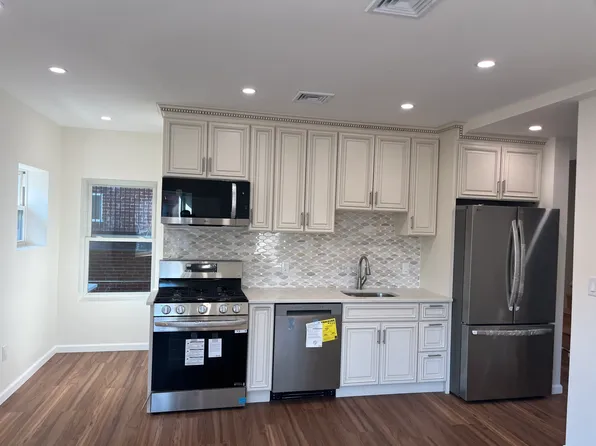 26-28 Market St, Bangor, PA 18013