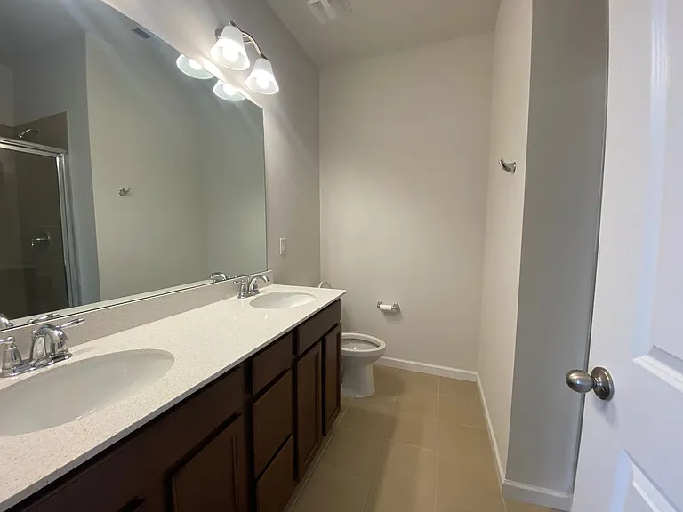 1103 Johns Walk Way — Photo 31