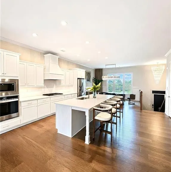 1915 Skyfall Cir — Photo 4