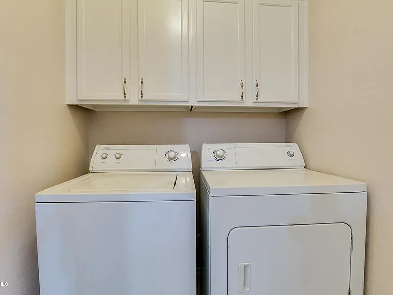 3868 W Carlos Ln — Photo 24