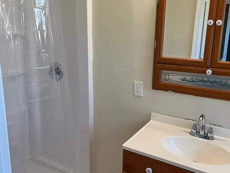 207 Skyview Dr — Photo 5