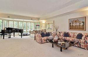 4th image of 601 Mulberry Pl APT 3A