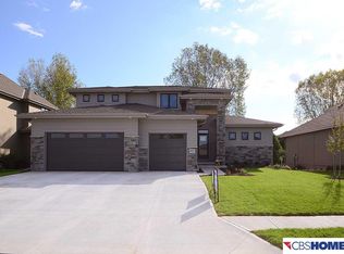 3217 N 162nd Avenue Cir, Omaha, NE 68116