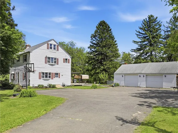 34 Goodrich Rd, Owego, NY 13827