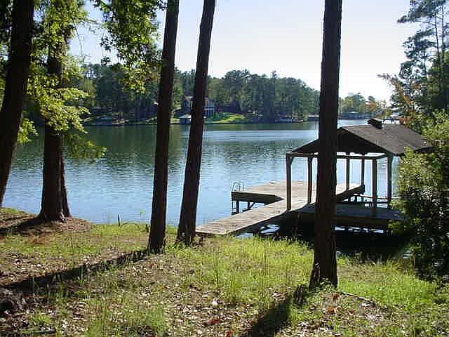 1st image of 366 Lakewood Dr