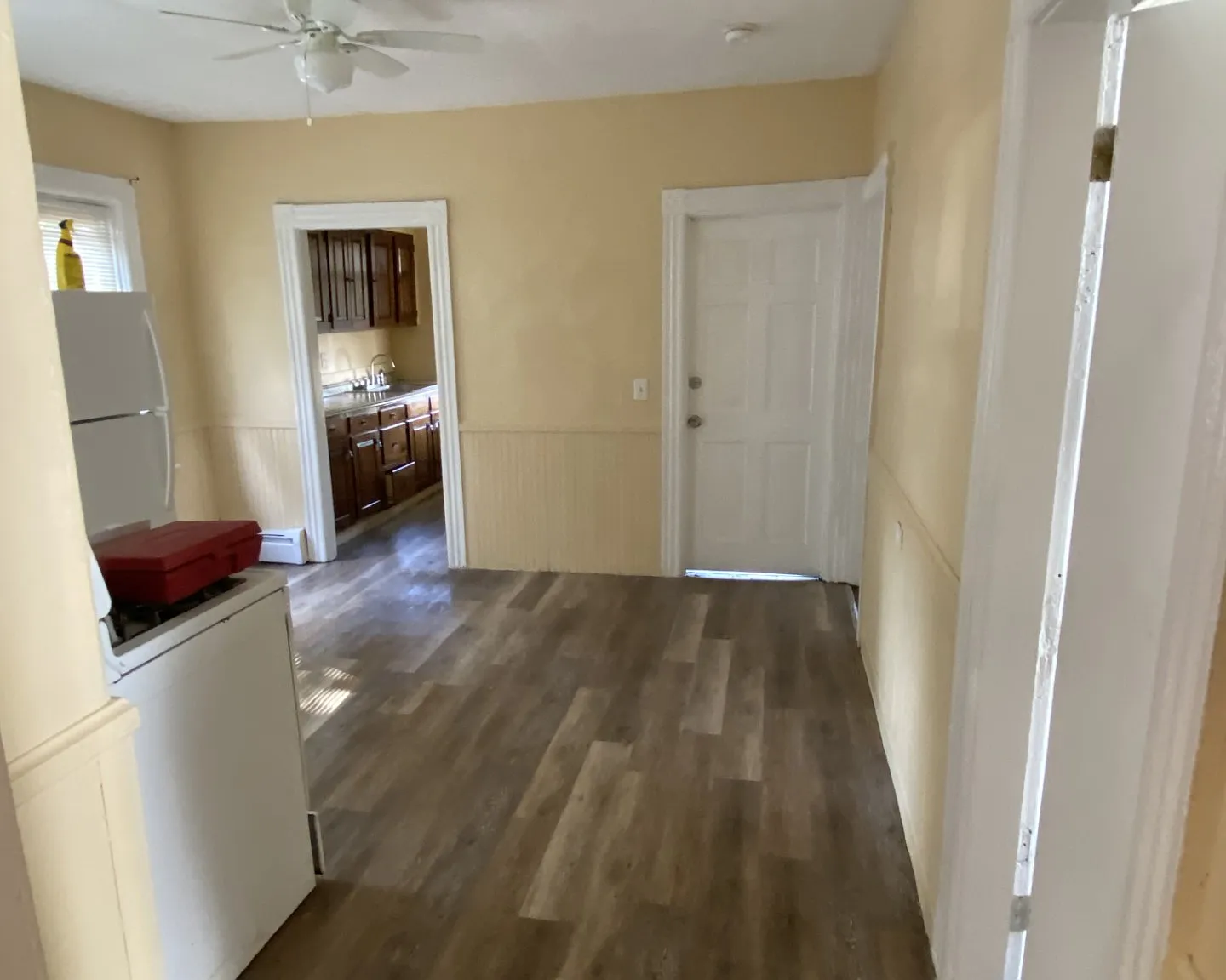 3 bed, 1300 sqft, $1,450 — Photo 2