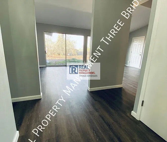 3125 Stafford Ln — Photo 25